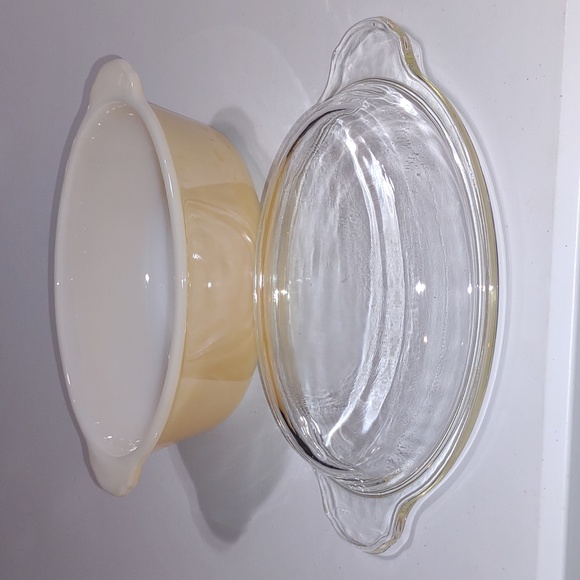 Vintage Fire King Anchor Hocking 467 Oval Casserole w/lid Copper Peach 11 - 2 qt - Picture 3 of 13